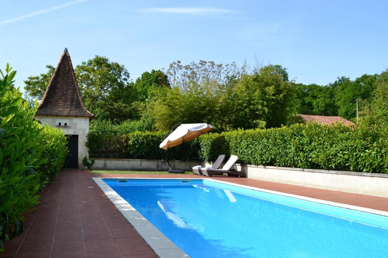Le Manoir De Nabinaud Bed & Breakfast Exterior photo