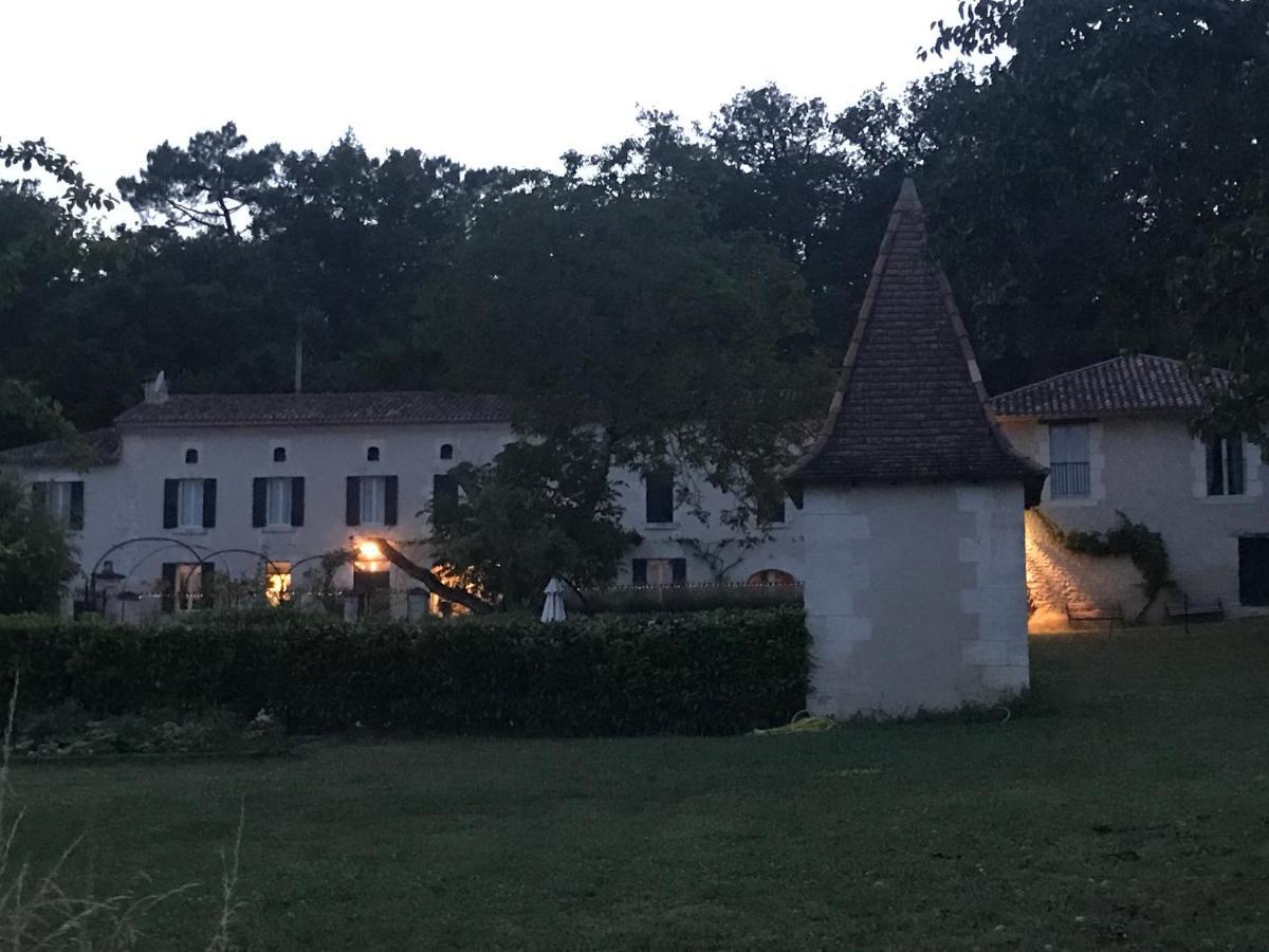 Le Manoir De Nabinaud Bed & Breakfast Exterior photo